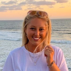 Meet your Posher, Alexandra